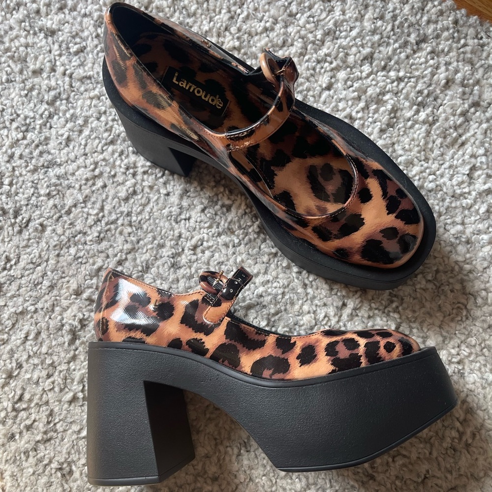 Larroudé Olivia Leopard Patent Leather Pumps — brand new / never worn 🐆